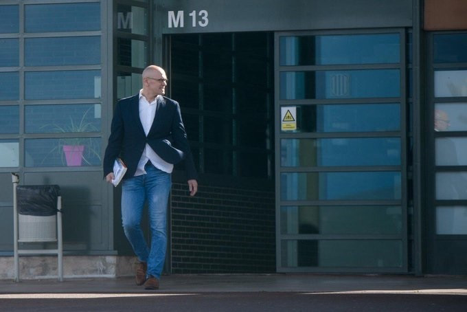 L'exconseller Raül Romeva surt de presó en aplicació de l'article 100.2 per anar a treballar.