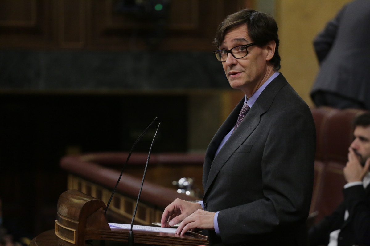 El ministre de Sanitat, Salvador Illa, durant la seva intervenció en una sessió plenària en què a més es debat el Decret Llei 21/2020, o decret de la 'nova normalitat', que regeix a Espanya des del terme de l'estat d'alarma, en Madrid (Espanya), a 25