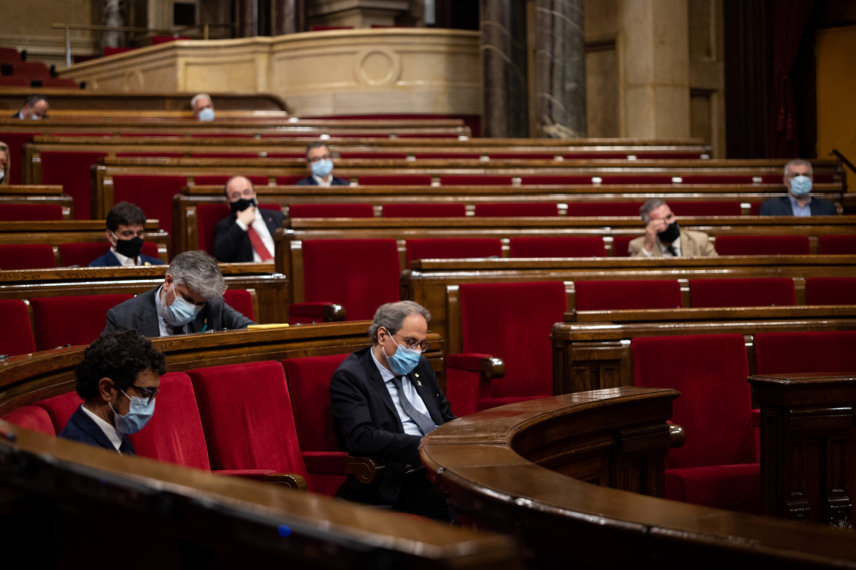 El president de la Generalitat, Quim Torra, en el ple extraordinari que d'Parlament sobre