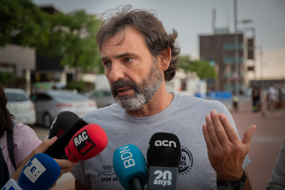 EuropaPress 2316681 oscar camps roger torrent reuneixen bord astral port badalona