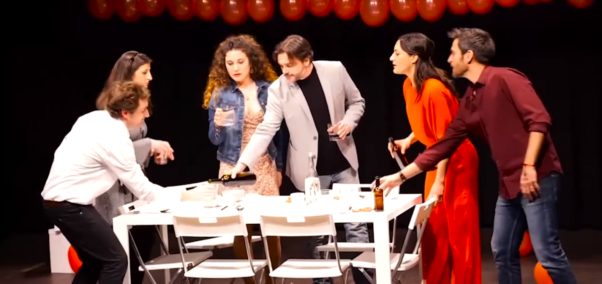 Teatre Una escena de la comèdia de la Sala Versus