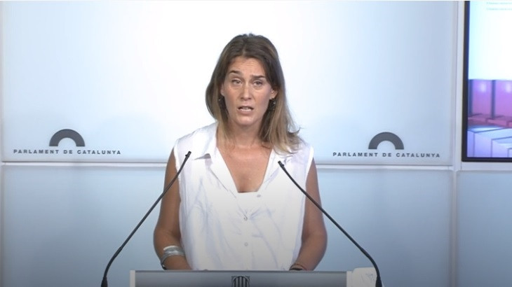 La líder dels comuns al Parlament, Jéssica Albiach, aquest dijous 3 de setembre en roda de premsa per valorar la remodelació de Govern i el nomenament de tres nous consellers de la Gen