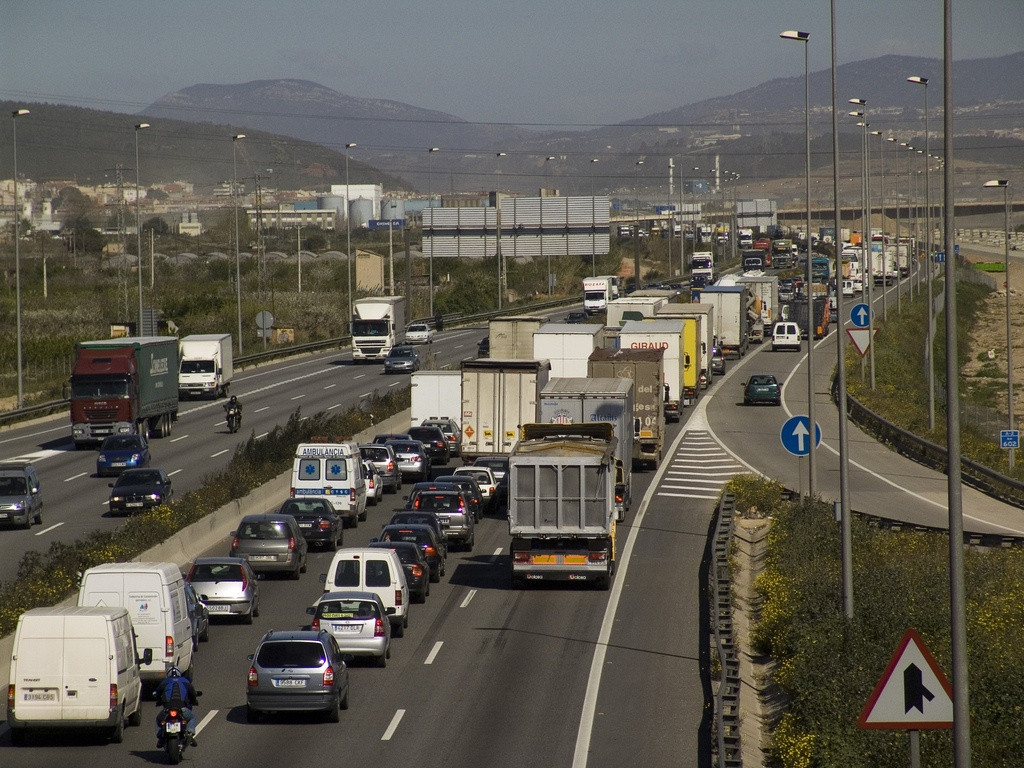 Autopista Catalunya, Carreteres