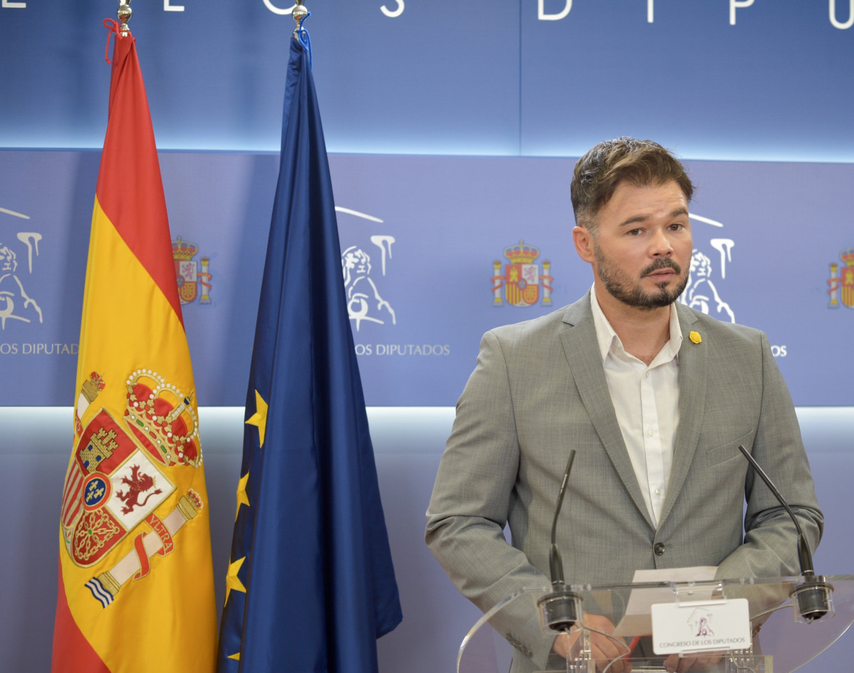 El portaveu d'Esquerra Republicana (ERC) al Congrés dels Diputats, Gabriel Rufián, ofereix una roda de premsa abans de la celebració de la Junta de Portaveus a la cambra baixa, a Madrid (Espanya), a 8 de setembre de 2020.