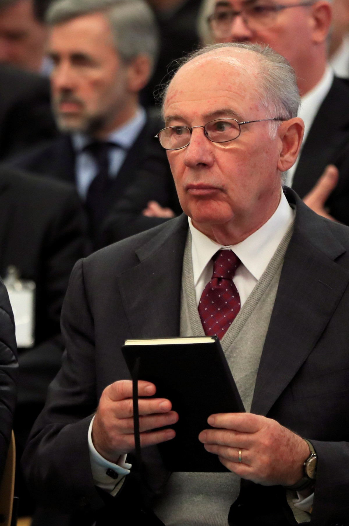 L'expresident de Bankia Rodrigo Rato durant la primera sessió de l'judici per la sortida a borsa de l'entitat en 2011 que se celebra a l'Audiència Nacional de San Fernando d'Henares (Madrid)