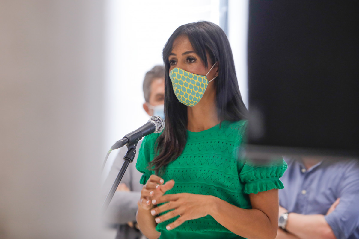 La vicealcaldessa de Madrid, Begoña Villacís, durant la presentació de la targeta Famílies, una nova eina d'atenció social, a Madrid (Espanya) a 26 d'agost de 2020.