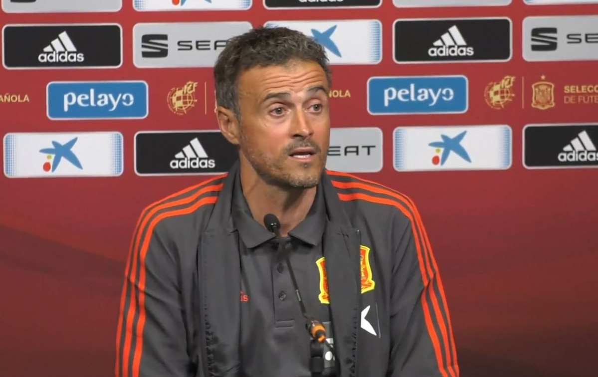 Luis Enrique Martínez en roda de premsa