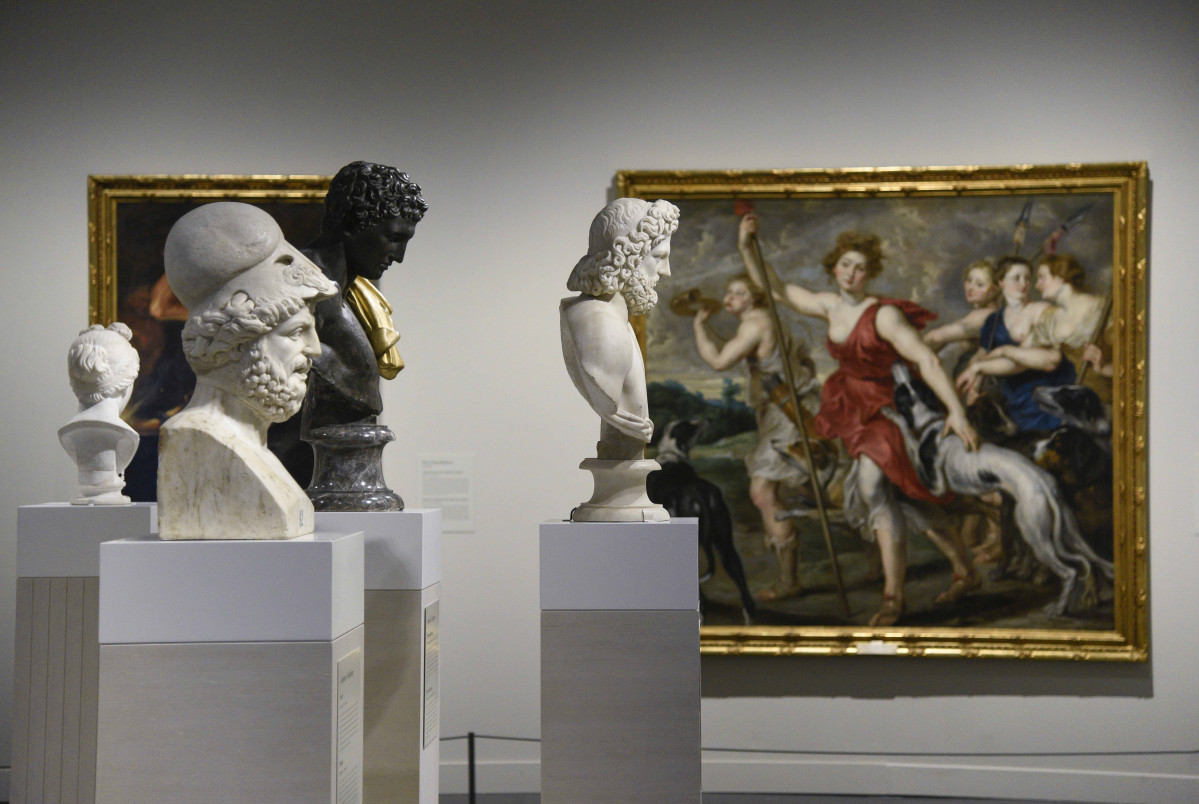 Secció 'Els Déus de l'Olimp', de l'exposició 'Art i Mite' de CaixaForum de Barcelona, aquest dijous 15 d'octubre de l'any 2020.