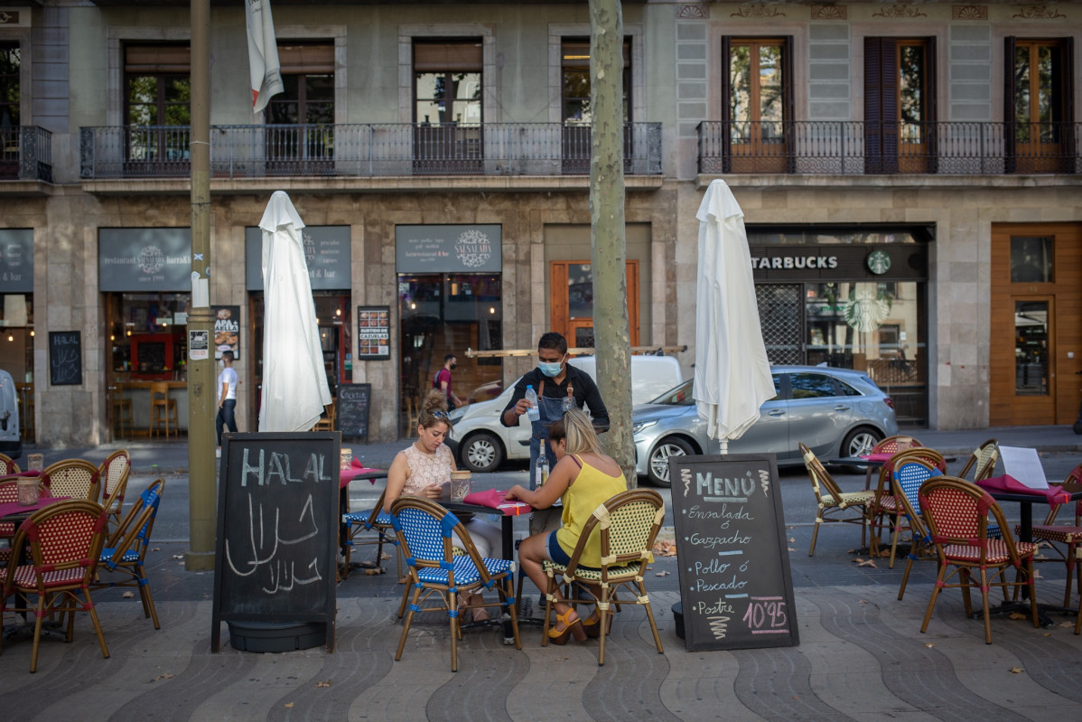 Catalunya anuncia el tancament de bars i restaurants
