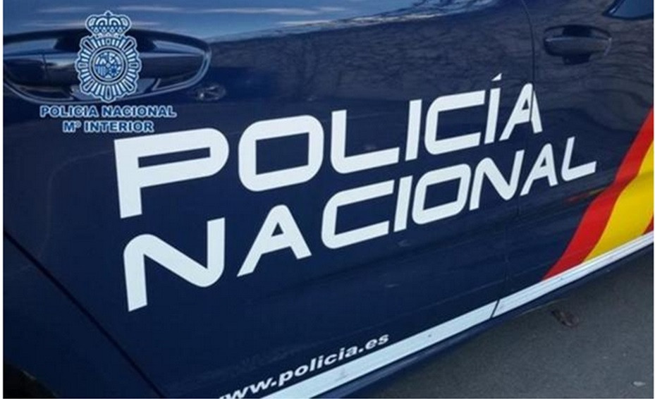 La Policia Nacional deté A Tres Individus Per Dos Presumptes delictes D'Robatoris Amb Força En Dues deixalleries De Cantàbria