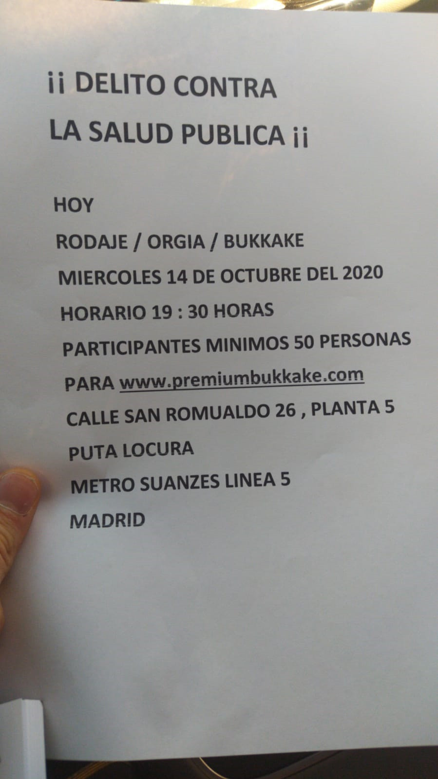Anunci de rodatge de 'bukake' en què van participar 50 persones a Madrid i van ser denunciats els seus tres responsables