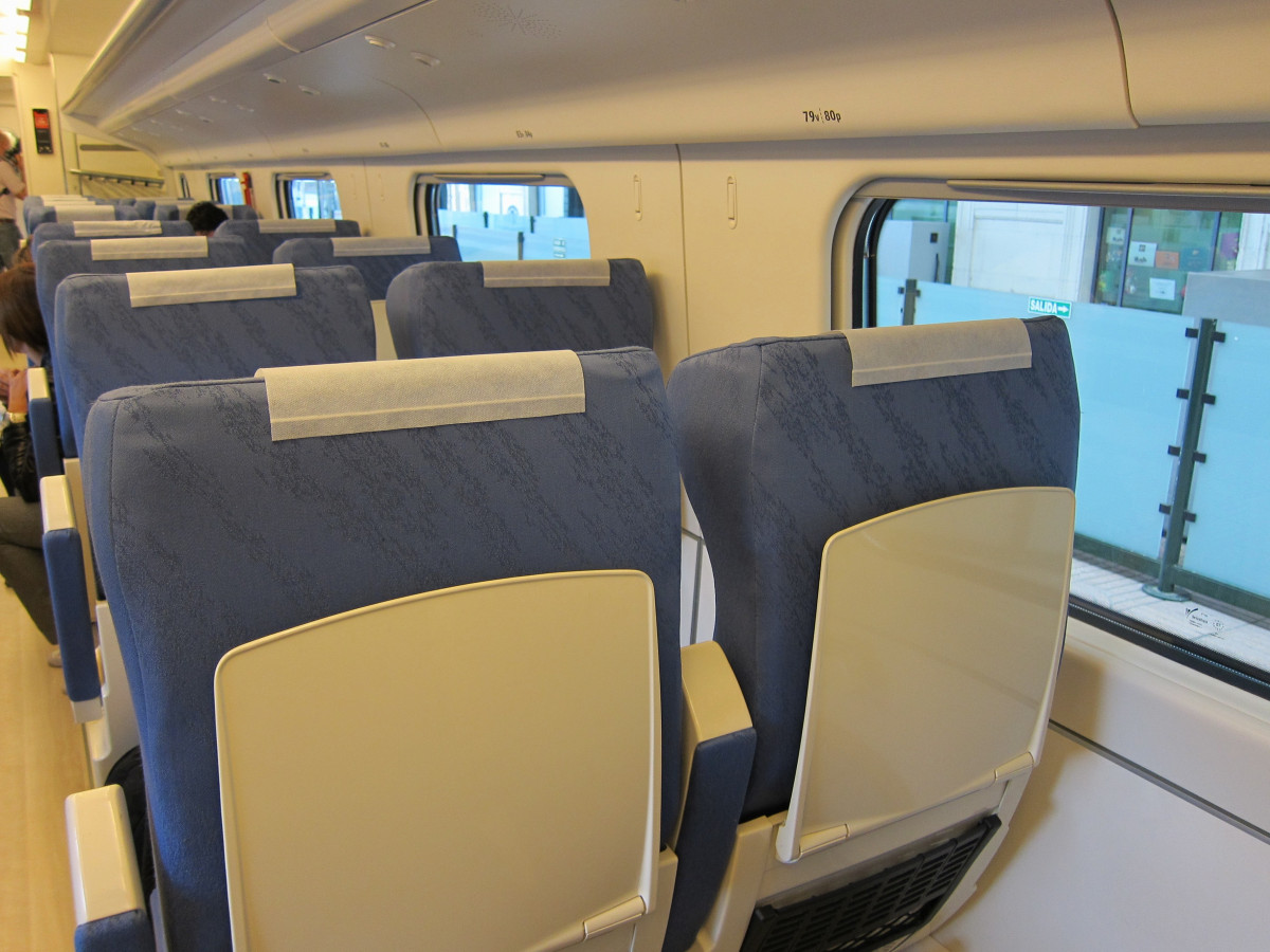 Detall Dels Seients De Els Trens AVANT 114 De Renfe