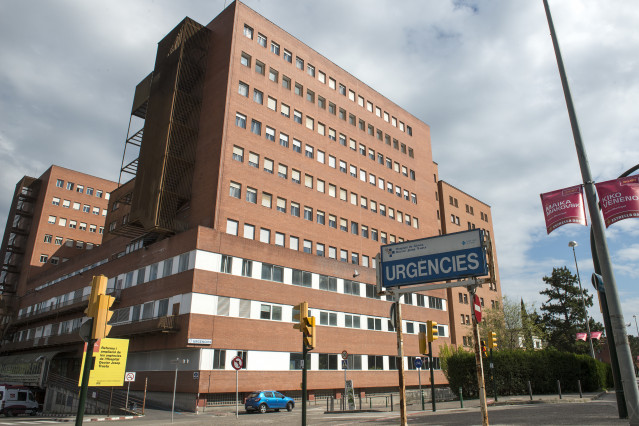 Fachada y entrada de Urgencias del Hospital Universitario de Girona Doctor Josep Trueta, donde está ubicado el ICO Girona.