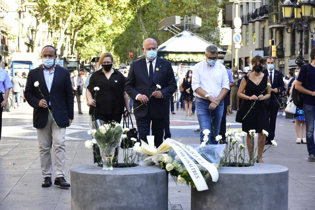 EuropaPress 3279331 assistents presents minut silenci record 16 persones mortes 17