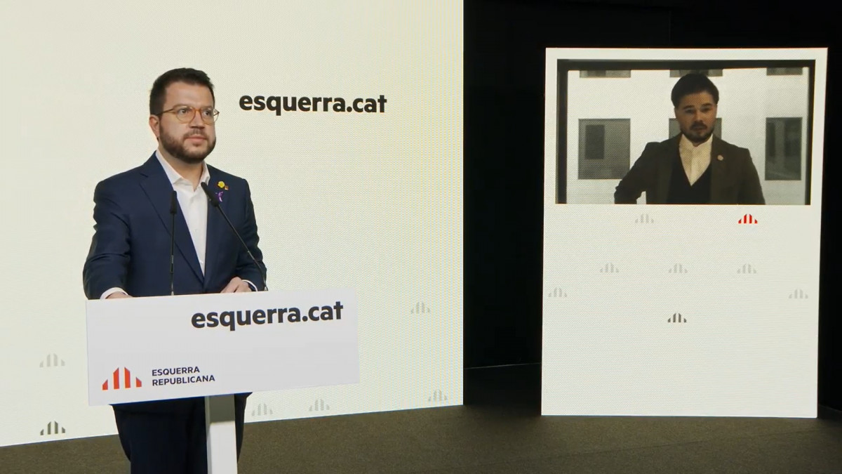El vicepresident de la Generalitat, Pere Aragonès, i el portaveu d'ERC al Congrés, Gabriel Rufián, en roda de premsa telemàtica.