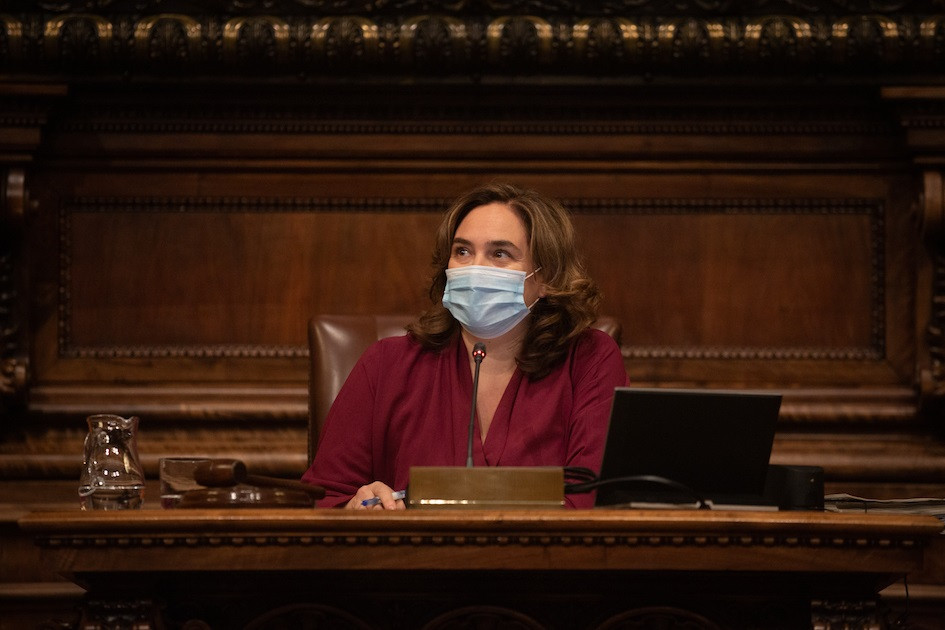 L'alcaldessa de Barcelona, Ada Colau, presideix el ple Municiapal d'aquest mes d'octubre.
