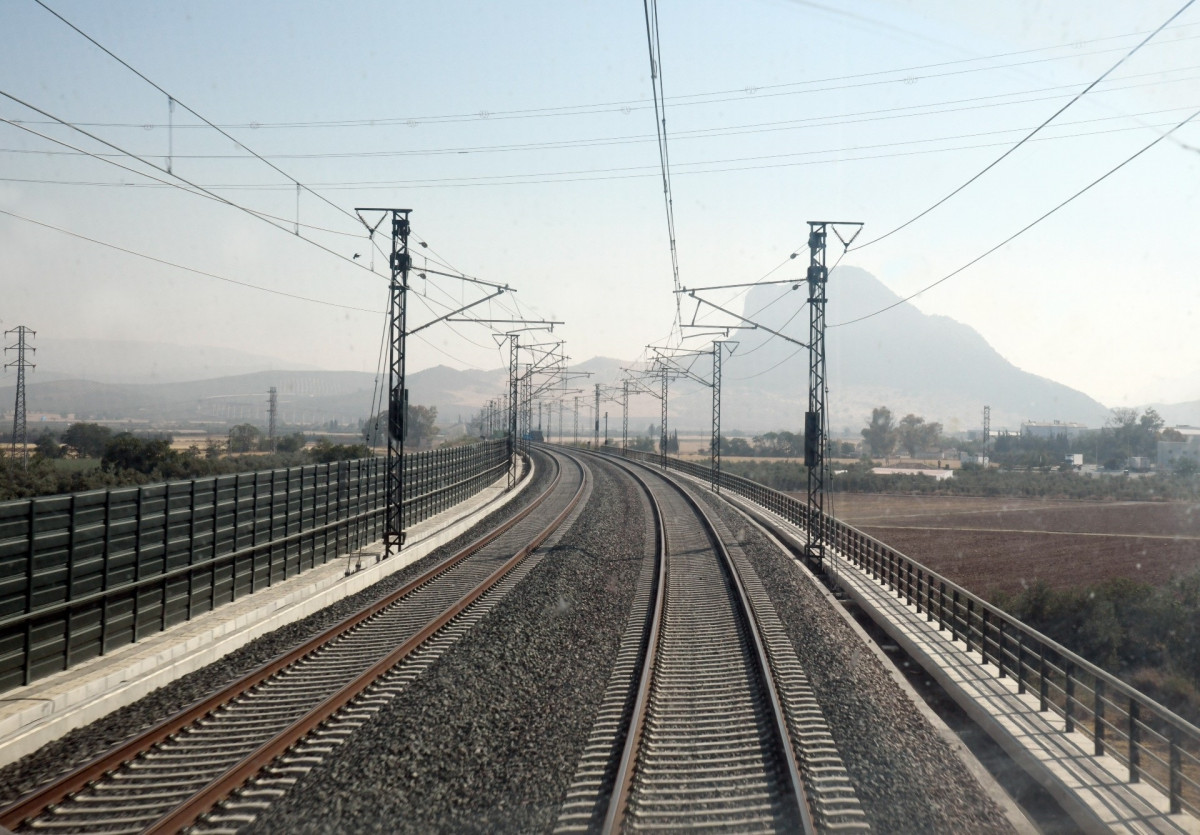 Vies d'Alta Velocitat d'Adif AV