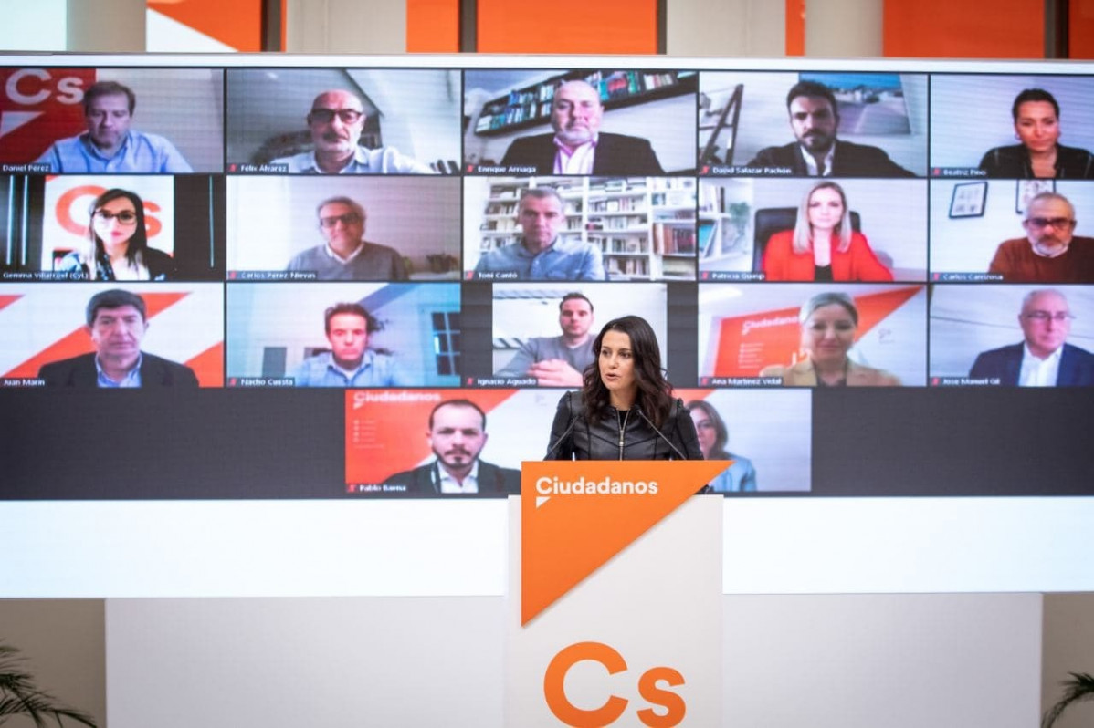 Reunió d'Inés Acostades amb coordinadors autonòmics.
