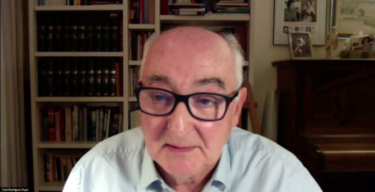 El periodista Toni Rodríguez Pujol presenta telemàticament su tercera novel·la, 'Aquella Colla de Fills de l'68', en que recrea la 'Intifada d'al Besòs' de 1990