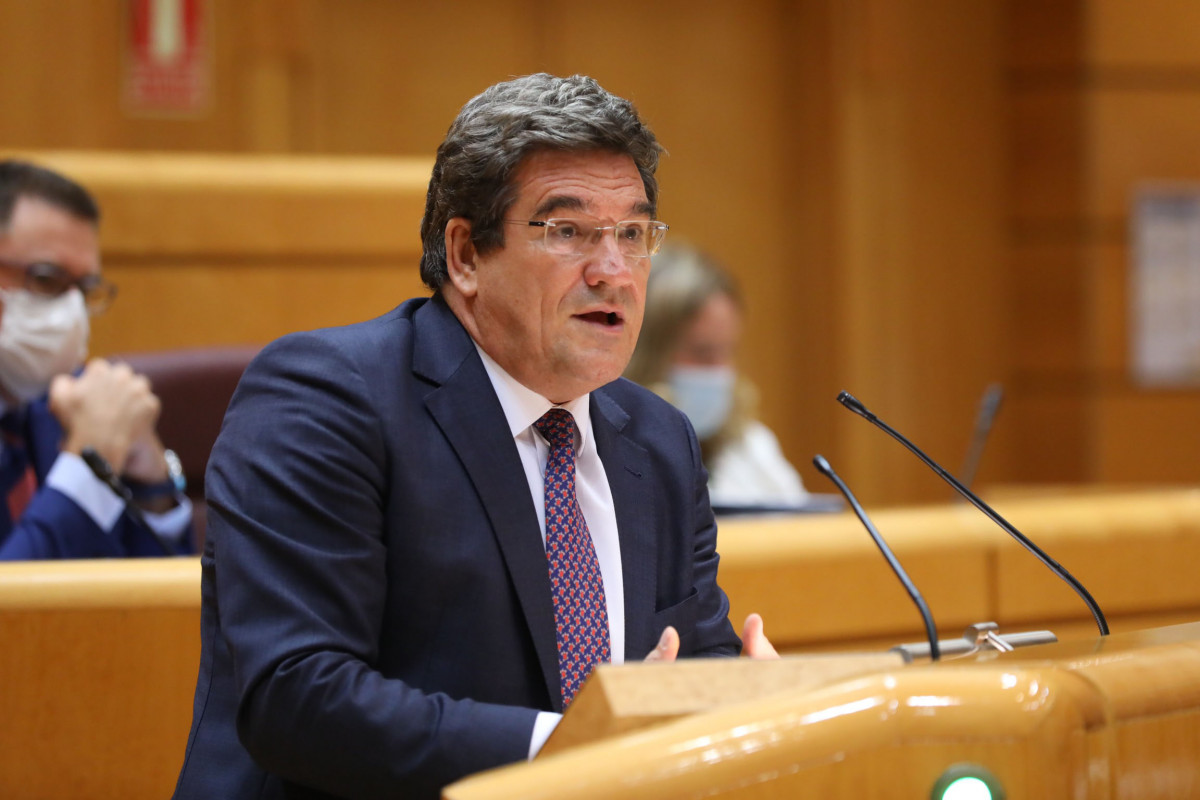 El ministre d'Inclusió, Seguretat Social i Migracions, José Luis Escrivá, intervé durant una sessió de control a Govern al Senat, a Madrid (Espanya), a 22 de setembre de 2020. L'Executiu respon, entre altres, a qüestions relacionades c