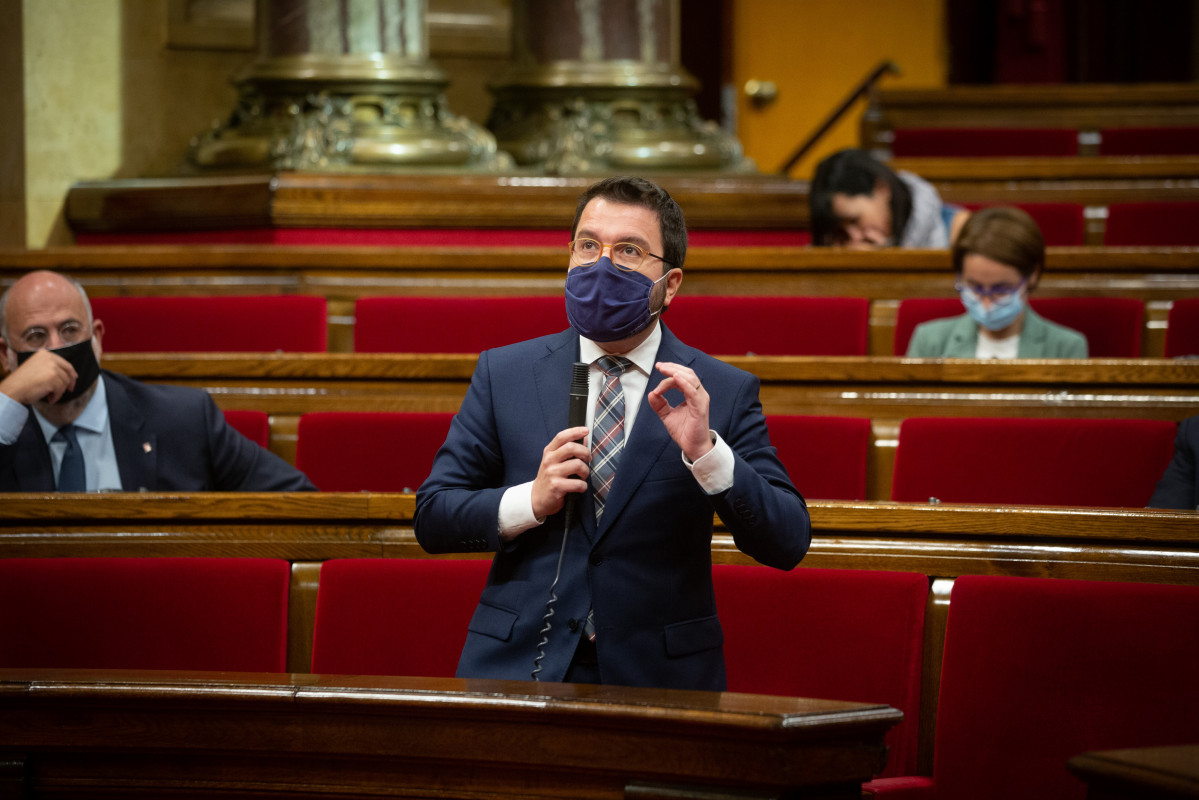 El vicepresident en funcions de president, Pere Aragonès, al ple de Parlament