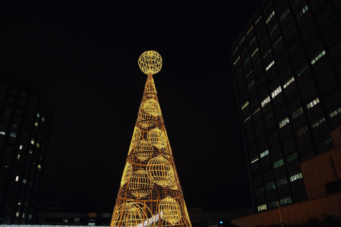 Nota De Premsa L'Arbre De La loteria De Nadal Il·lumina L'Hospital La Paz De Madrid Com Homenatge A Els Professionals Sanitaris