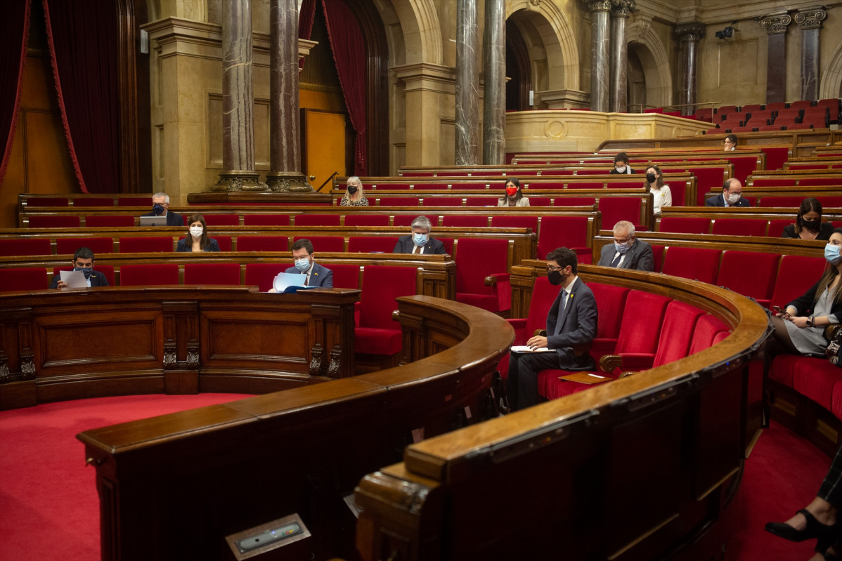 Sessió plenària al Parlament de Catalunya, a Barcelona, Catalunya, a 16 de desembre de 2020.
