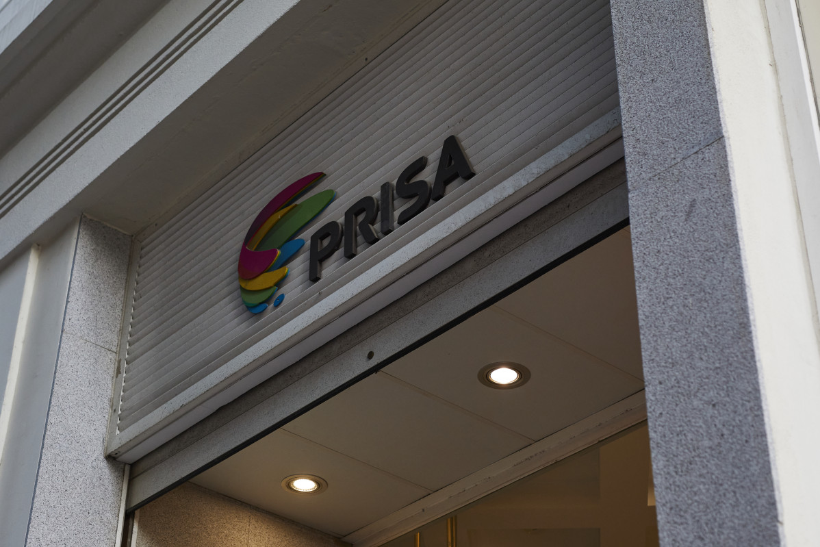 Logotip de Grup Prisa en la seva sde a la Gran Via, 32 de Madrid (Espanya)