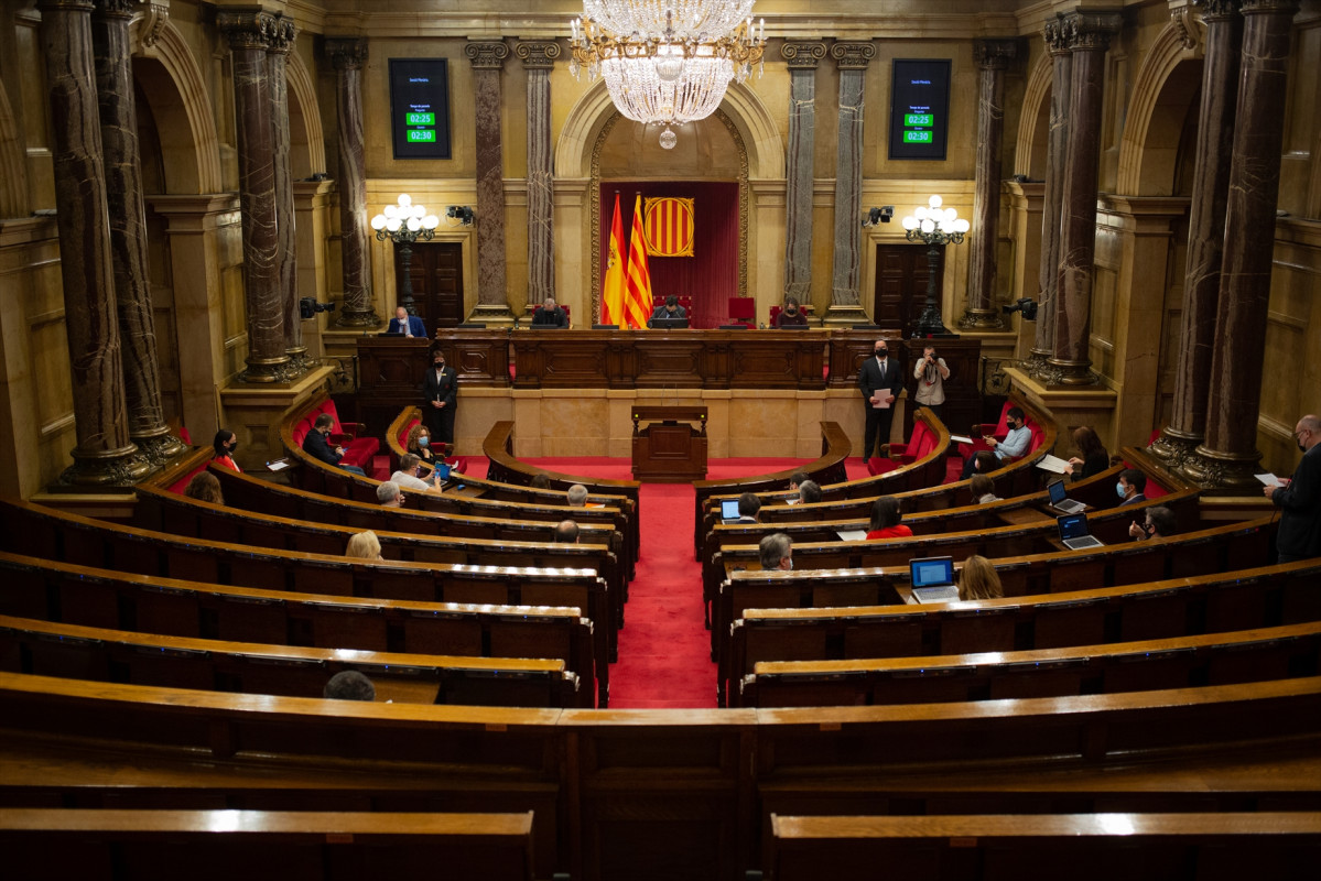 Vista de l'hemicicle durant una sessió de control a Govern de la Generalitat al Parlament, a Barcelona, Catalunya (Espanya), a 4 de novembre de 2020.