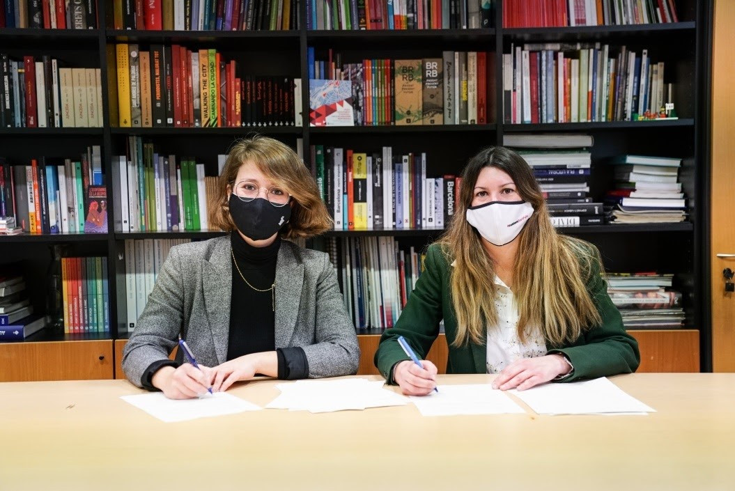 L'alcaldessa de Sant Feliu de Llobregat (Barcelona), Lídia Muñoz, i la tinent d'alcaldia d'Ecologia, Urbanisme, Infraestructures i Mobilitat de Barcelona, Janet Sanz
