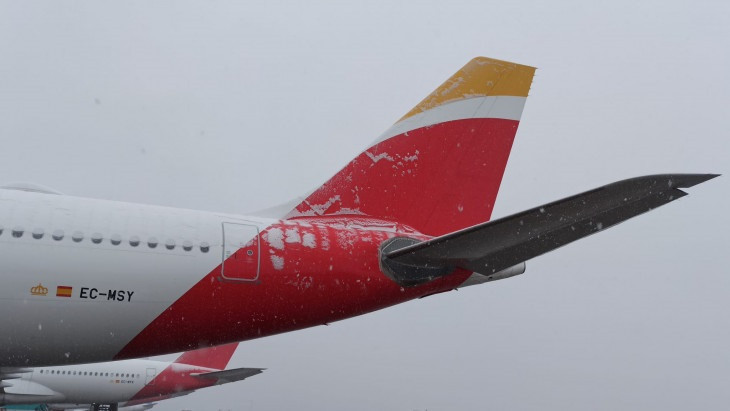 Avió d'Iberia amb neu
