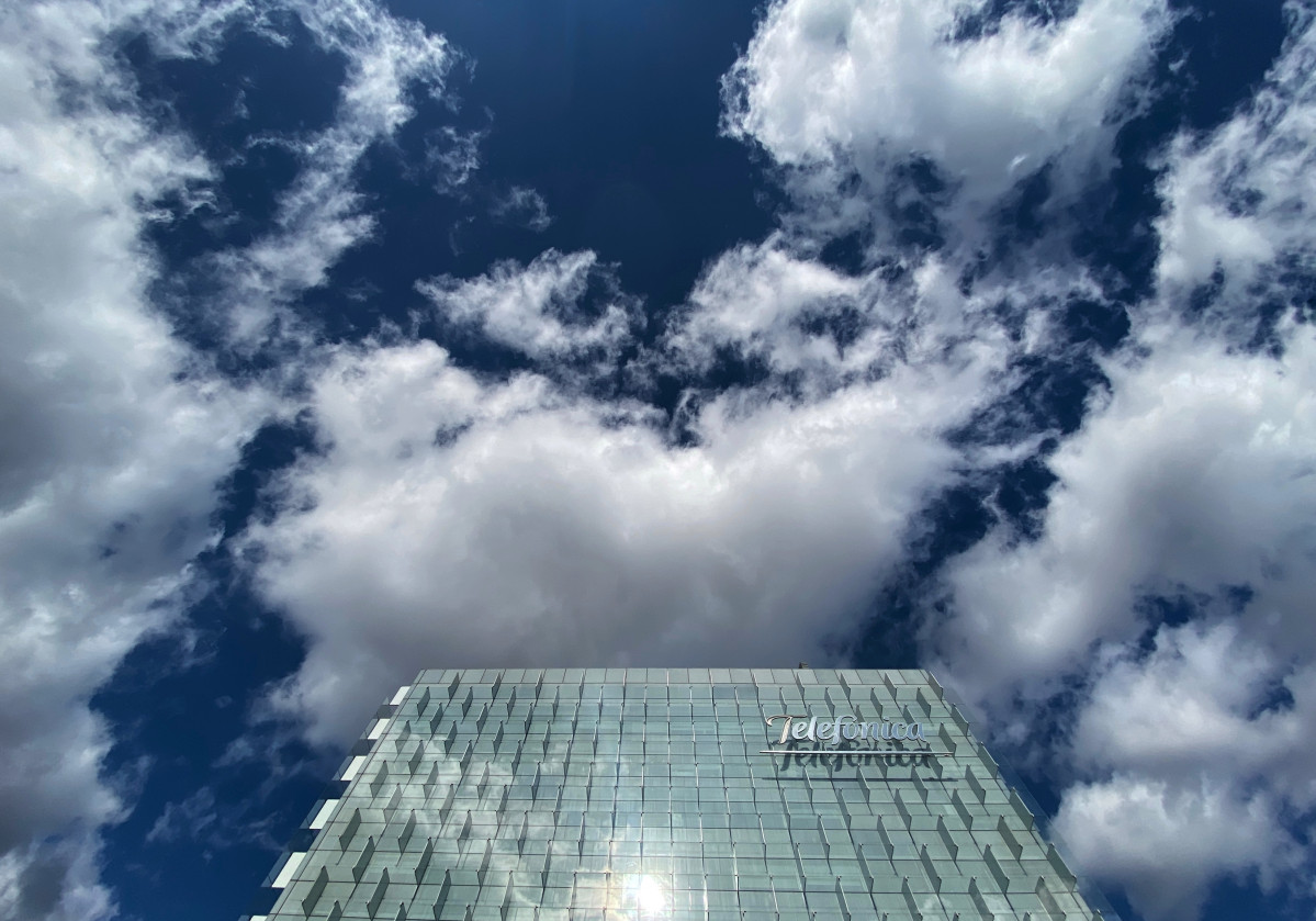 Edifici on es troba la seu de Telefónica situada a Ronda de la comunicació, Madrid (Espanya), a 6 de març de 2020.