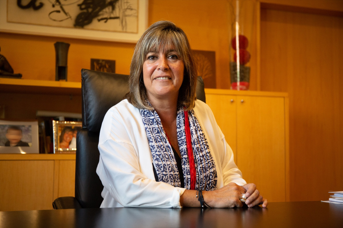 L'alcaldessa de l'Hospitalet i presidenta de la Diputació de Barcelona, Núria Marín, posa durant la seva entrevista amb Europa Press, a Barcelona (Espanya), a 18 de setembre de el 2019.