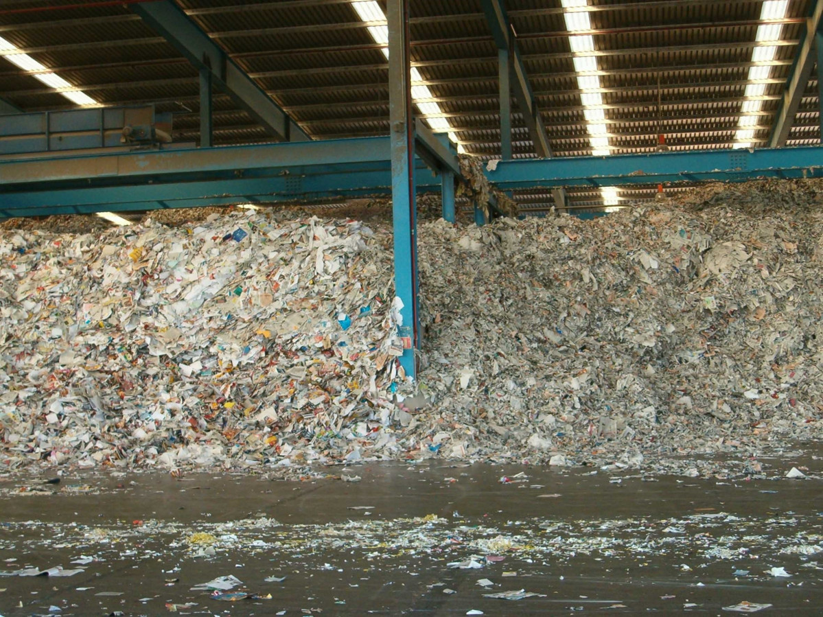 Paper i cartró. Reciclatge. Economia Circular. residus