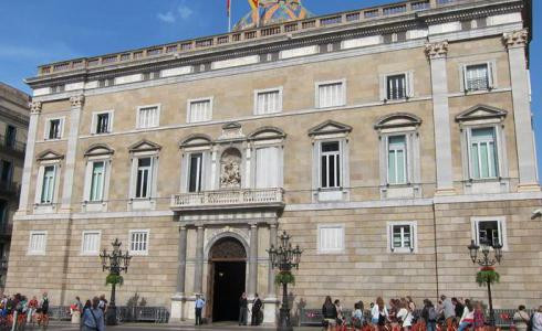 La Generalitat obre els actes de la Diada amb un homenatge a la cultura a la plaça Sant Jaume