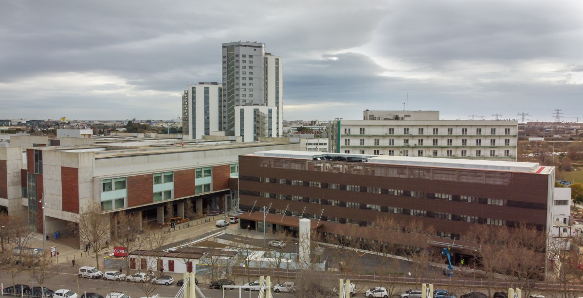 L'Hospital de Bellvitge amplia els llits convencionals i els llits de les unitats de cures intensives (UCI) amb un nou espai polivalent