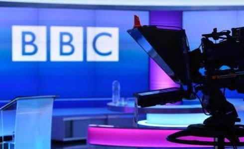 Un equip de la BBC, detingut per gravar les condicions laborals a Qatar