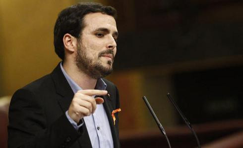 Garzón titlla els "relats" de Rajoy com "arma de distracció massiva"