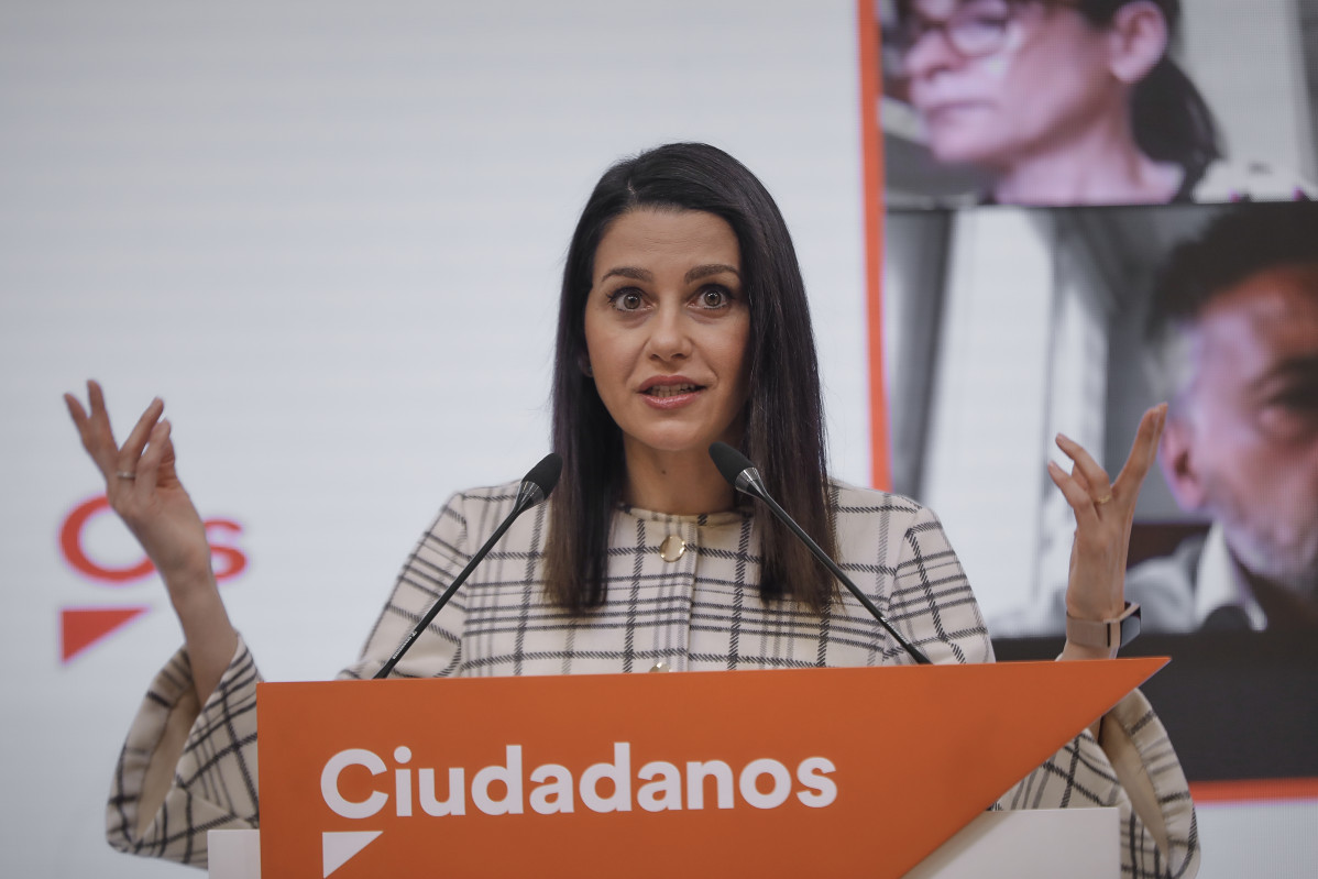 La presidenta de Ciutadans, Inés Arrimadas García, en roda de premsa després d'una reunió de Comitè Permanent de el partit.