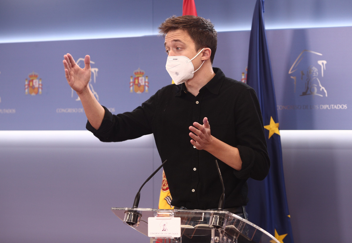 El líder d'Més País, Íñigo Errejón, respon en roda de premsa