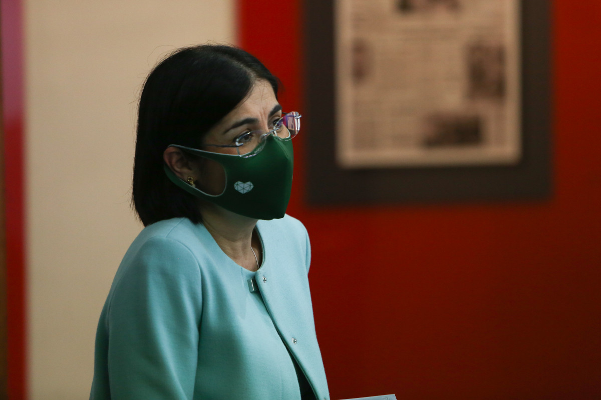 La ministra de Sanitat, Carolina Darias, després d'oferir una roda de premsa després de la reunió de Consell Interterritorial de Salut, a Madrid (Espanya), a 17 de març de 2021.
