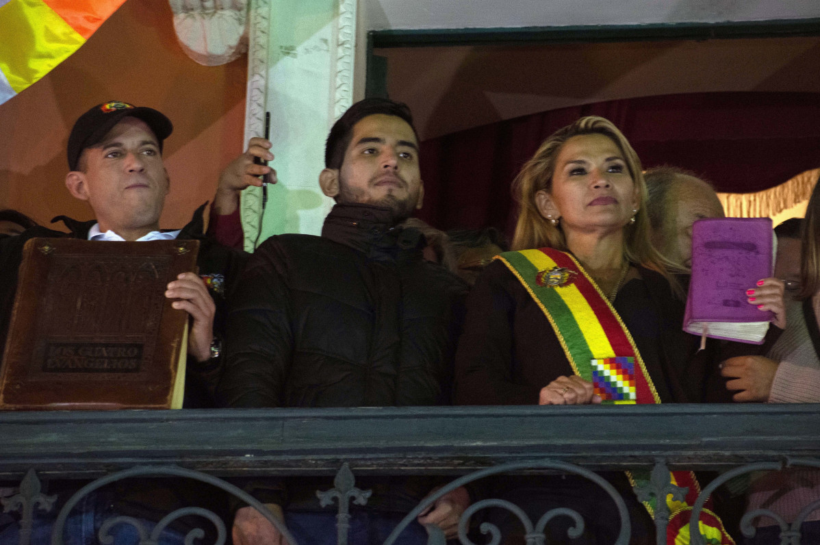 Arxiu - Arxiu - Jeanine Añez durante su proclamació com a president interina el 2019