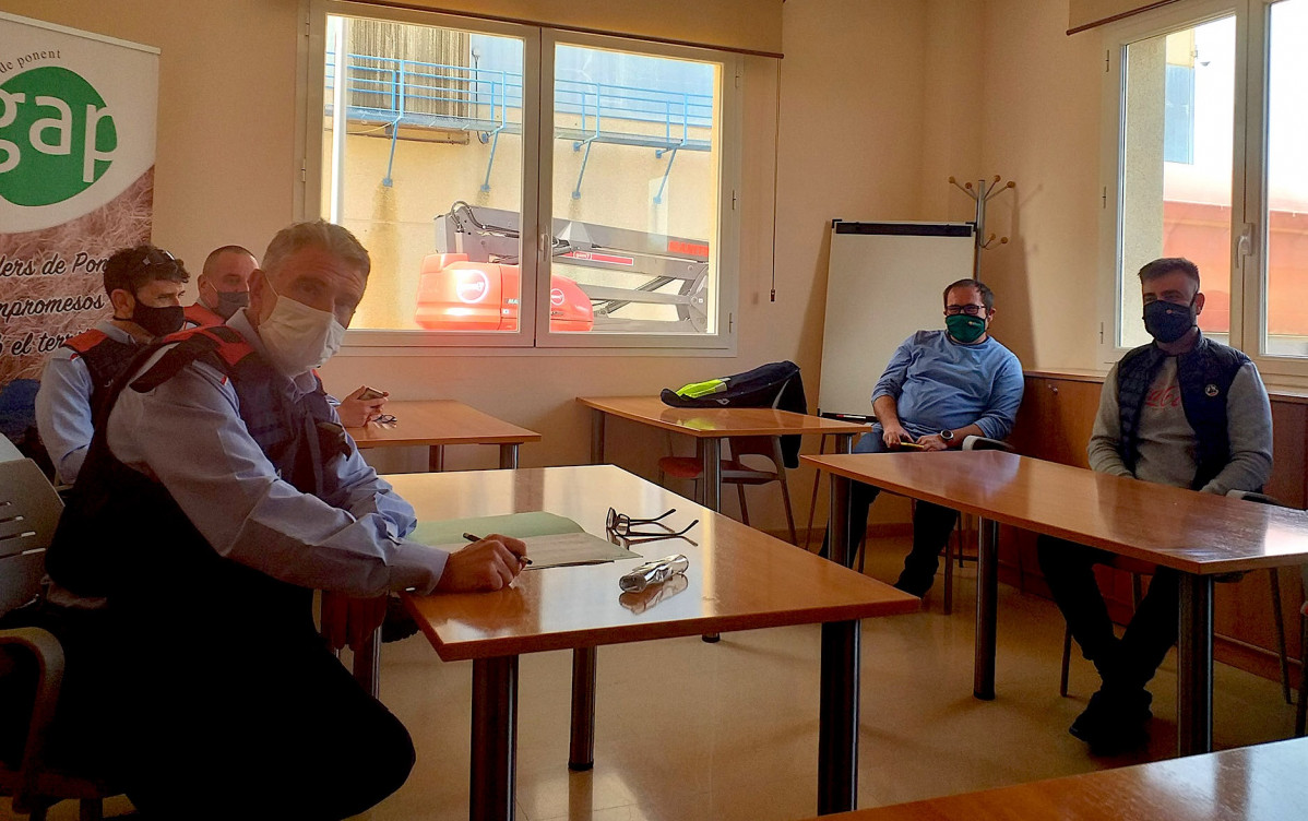 Reunió entre representants de Mossos d'Esquadra i d'Unió de Pagesos, el 30 de març de 2021.