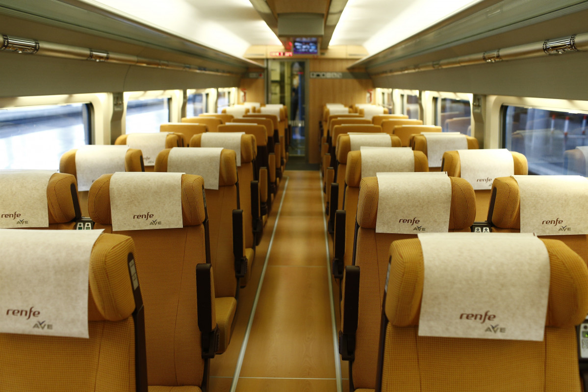 Arxiu - Interior d'un tren AVE