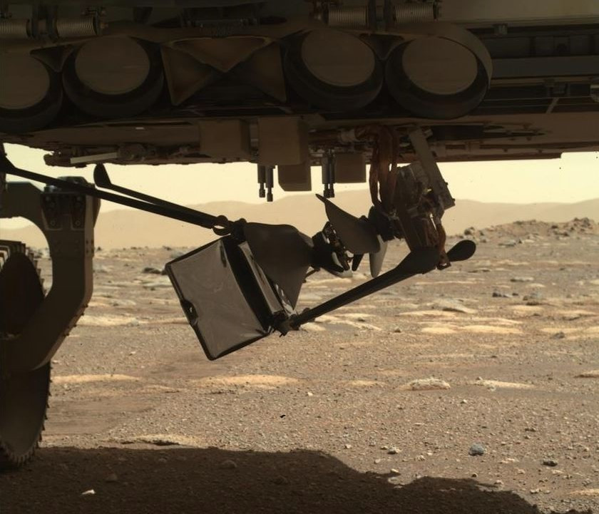 L'helicòpter Ingenuity comença a desplegar-se a Mart