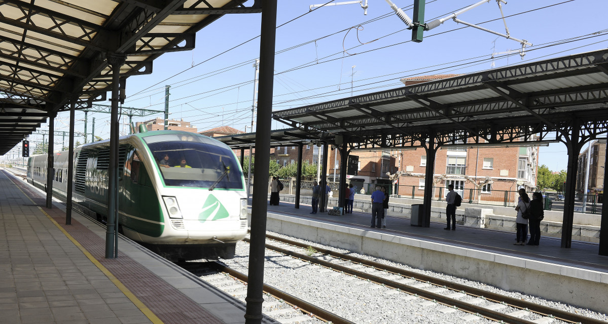 Arxiu - Imatge d'arxiu de l'estació d'Adif a Palència