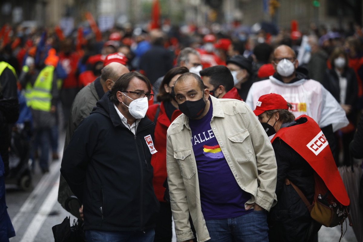 El secretari general d'UGT de Catalunya, Camil Ros, i del de CCOO De Catalunya, Javier Pacheco, en la concentració de Barcelona per l'1 de Maig, Dia de l'Treballador