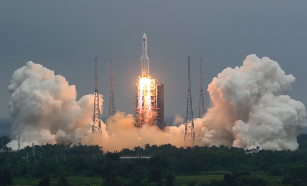 EuropaPress 3688255 coet llarga marxa 5b posar orbita mòdul central estació espacial xinesa