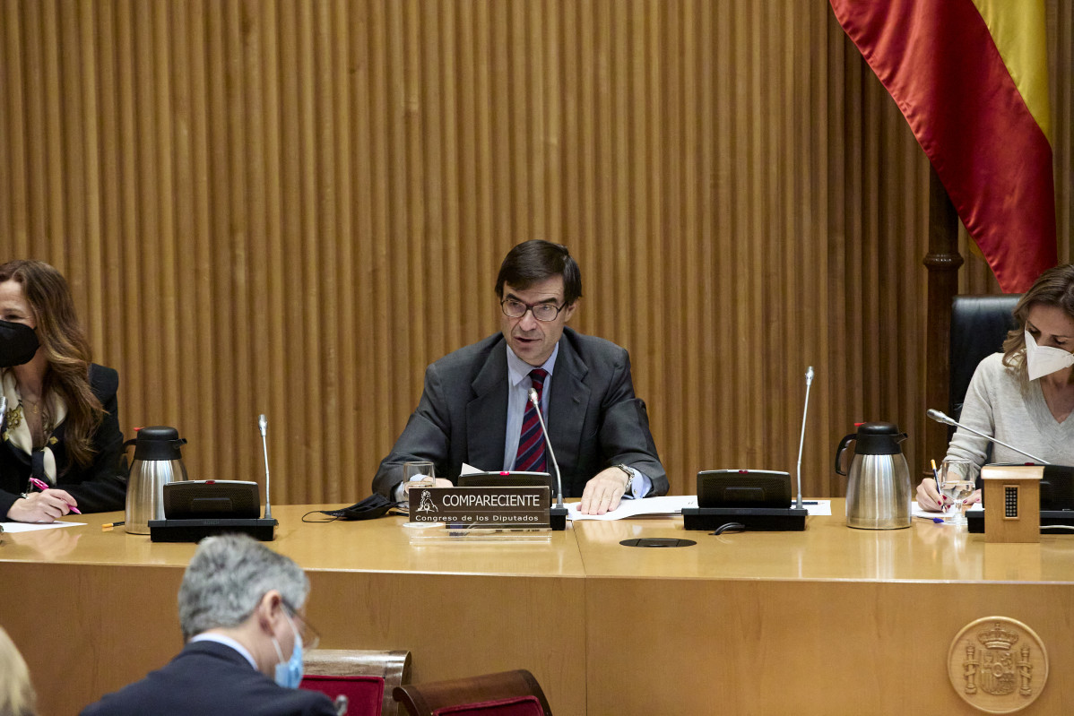 El secretari d'Estat per a la Unió Europea, Juan González-Barba Pera, compareix a la Comissió Mixta per a la Unió Europea al Congrés dels Diputats, a 6 de maig de 2021, a Madrid (Espanya).