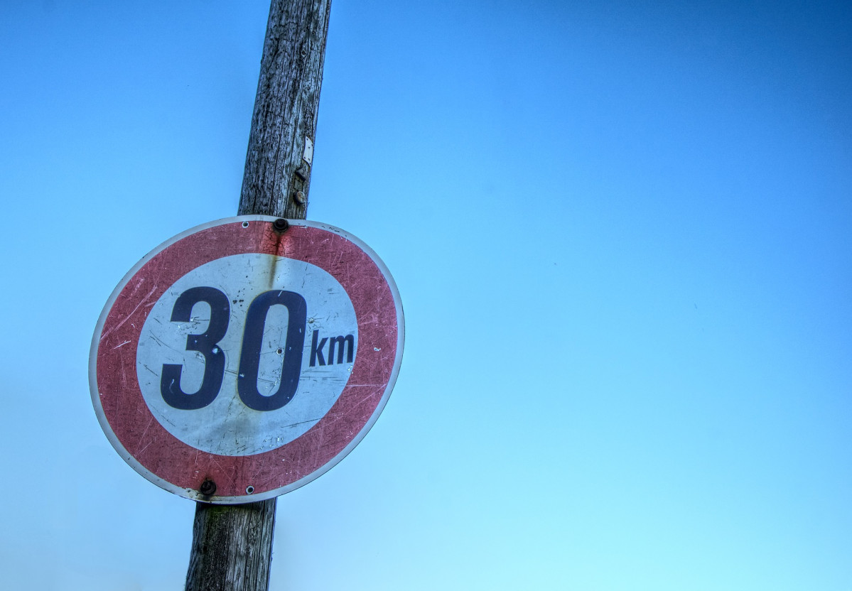 Traffic sign 2855560 1920